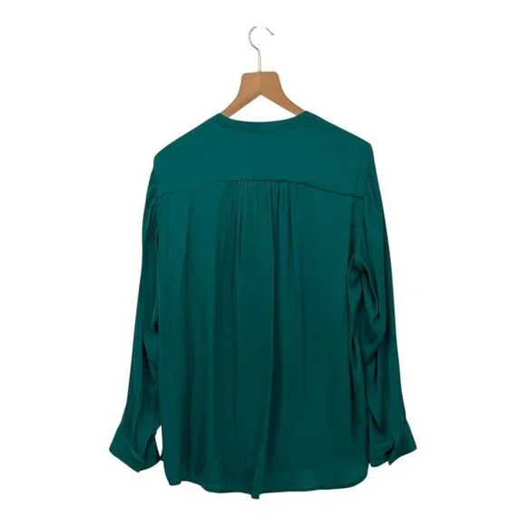 Maison d'Amelie Paris 💚 Green Blouse L w/ Button Detail‎ ✨Perf Condition - Picture 4 of 6